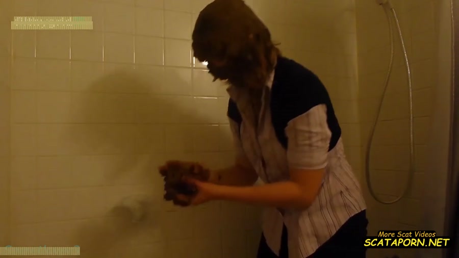 Amateurs Scat smearing for interview in bathroom