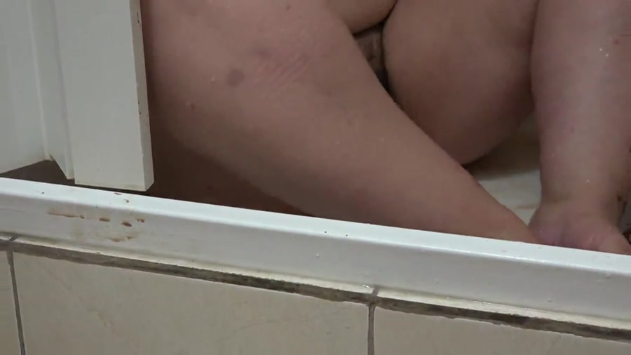 Fboom Thick Girl Shit in the Shower